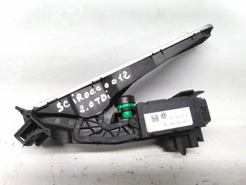 BP19857731I4 main image