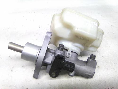 Used Brake master cylinder Brake master cylinder VW SCIROCCO Van (137) 2.0 TDi (140 hp) 19857821 19857821