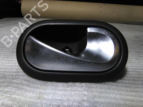 Maneta interior trasera derecha Maneta interior trasera derecha RENAULT CLIO III Grandtour (KR0/1_) 1.5 dCi (KR1C, KR1N) (103 hp) 19857978 19857978