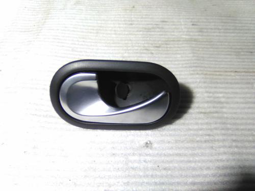 Used Rear left interior door handle Rear left interior door handle RENAULT CLIO III Grandtour (KR0/1_) 1.5 dCi (KR1C, KR1N) (103 hp) 19857979 19857979