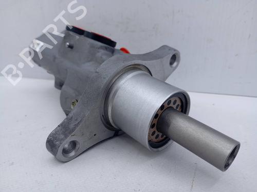 Brake master cylinder VW GOLF VI (5K1) 1.6 TDI | BP26534036M77 - Image 2