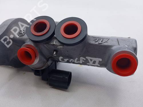 Brake master cylinder VW GOLF VI (5K1) 1.6 TDI | BP26534036M77 - Image 3