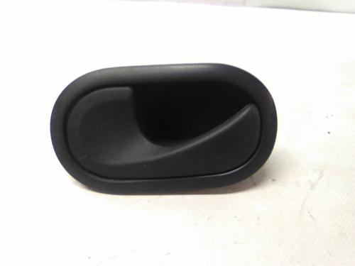 Used Front left interior door handle Front left interior door handle RENAULT MASTER III Bus (JV) 2.3 dCi 125 FWD (JV0C, JV0D, JV0H, JV0G, JV0J) (125 hp) 19858183 19858183