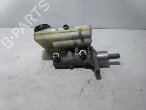Used Brake master cylinder Brake master cylinder RENAULT MASTER III Bus (JV) 2.3 dCi 125 FWD (JV0C, JV0D, JV0H, JV0G, JV0J) (125 hp) 19858205 19858205