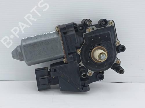 Used Right rear window motor Right rear window motor 19858975 19858975