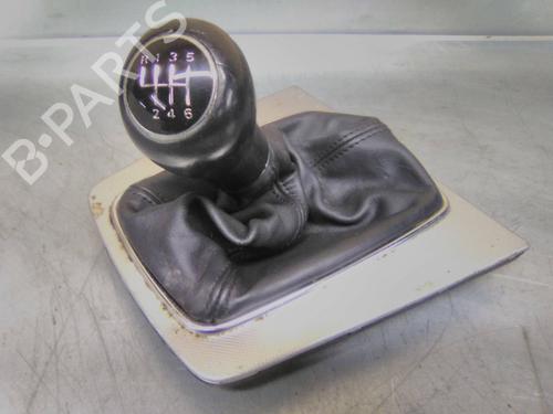 Used Shift knob Shift knob AUDI A4 B7 Avant (8ED) 2.0 TDI (126 hp) 19859029 19859029