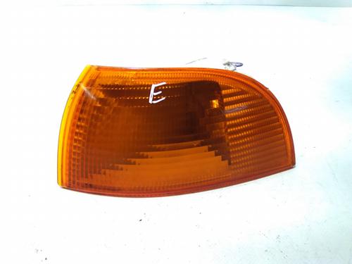 Pisca frente esquerdo Pisca frente esquerdo FIAT PUNTO (176_) 55 1.1 (54 hp) 19859112 19859112