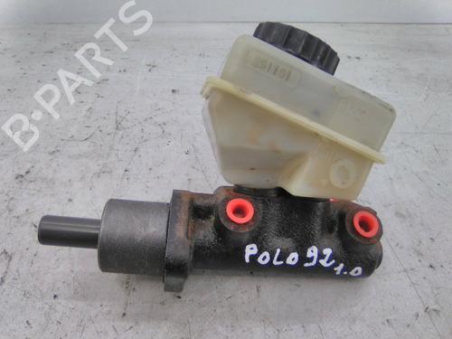 Used Brake master cylinder Brake master cylinder VW POLO II (86C, 80) 1.0 (40 hp) 19859707 19859707