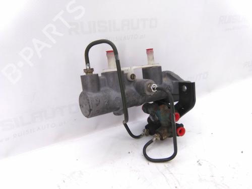 Used Brake master cylinder Brake master cylinder MITSUBISHI SPACE STAR MPV (DG_A) 1.3 16V (DG1A) (86 hp) 19859729 19859729