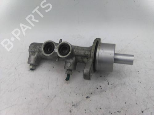 Used Brake master cylinder Brake master cylinder OPEL CORSA C (X01) 1.3 CDTI (F08, F68) (70 hp) 19859738 19859738