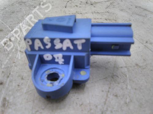 Used Electronic module Electronic module VW PASSAT B6 (3C2) 1.9 TDI (105 hp) 19860454 19860454