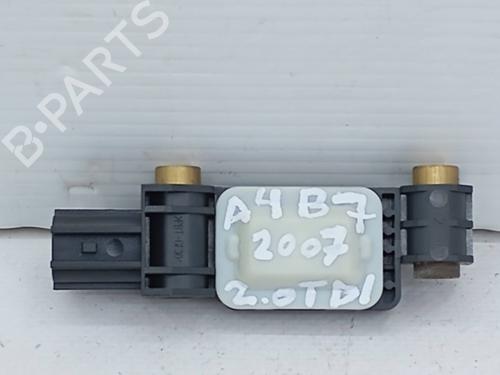 Used Electronic module Electronic module AUDI A4 B7 (8EC) 2.0 TDI (136 hp) 21073467 21073467