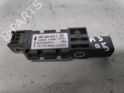 Used Electronic module Electronic module AUDI A3 (8P1) 2.0 TDI 16V (140 hp) 19860500 19860500