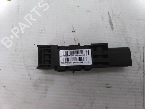 Módulo eletrónico Módulo eletrónico MITSUBISHI COLT VI (Z3_A, Z2_A) 1.5 DI-D (Z39A) (95 hp) 19860503 19860503