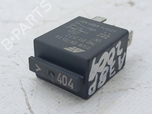 Used Switch Switch AUDI A3 (8P1) 2.0 TDI (136 hp) 19860737 19860737