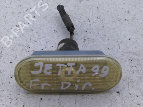Used Right side indicator Right side indicator VW BORA I (1J2) 1.9 TDI (115 hp) 19861126 19861126