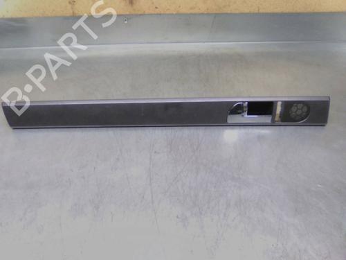 Used Rear left interior door handle Rear left interior door handle 19861186 19861186