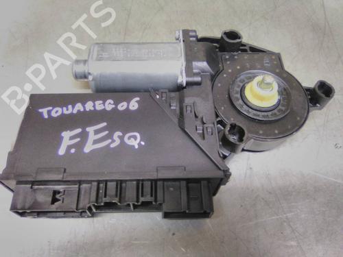 Used Left front window motor Left front window motor VW TOUAREG (7LA, 7L6, 7L7) 2.5 R5 TDI (174 hp) 19861213 19861213