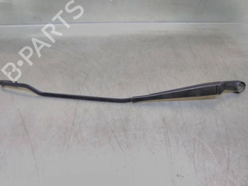 Used Front windshield wiper arm Front windshield wiper arm VW PASSAT B5 (3B2) 1.9 TDI (115 hp) 19861708 19861708