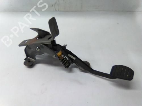 Used Clutch pedal Clutch pedal RENAULT CLIO IV (BH_) 1.5 dCi 75 (75 hp) 19861784 19861784