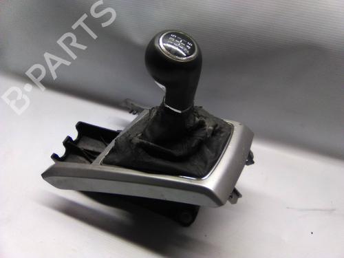 Used Gear lever Gear lever 19861884 19861884