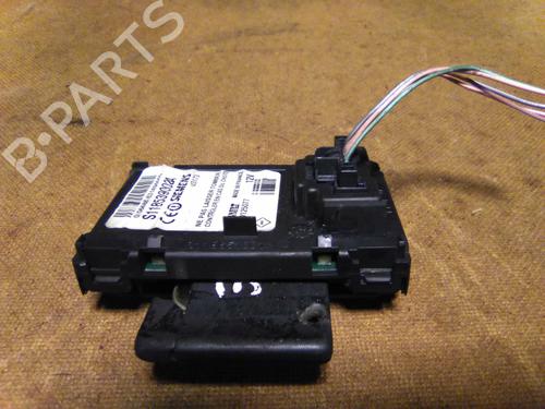 Used Card reader Card reader RENAULT SCÉNIC II (JM0/1_) 1.5 dCi (JM0F) (82 hp) 19862111 19862111