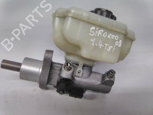 Used Brake master cylinder Brake master cylinder VW SCIROCCO Van (137) 1.4 TSi (160 hp) 19862548 19862548