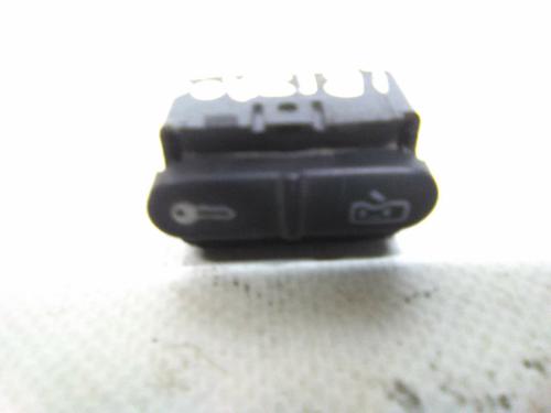 Comutador Comutador SEAT IBIZA II (6K1) 1.9 TDI (90 hp) 19862806 19862806