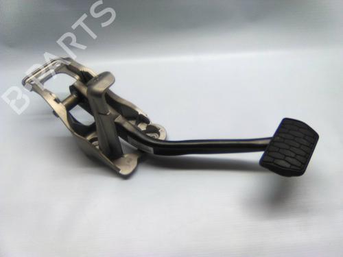 Used Break pedal Break pedal JAGUAR XE (X760) 2.0 D (180 hp) 19863063 19863063