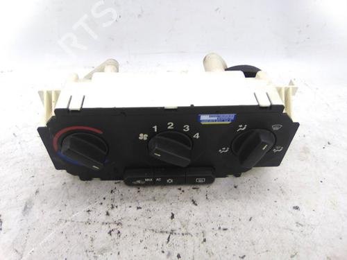 Used Climate control Climate control 19863629 19863629