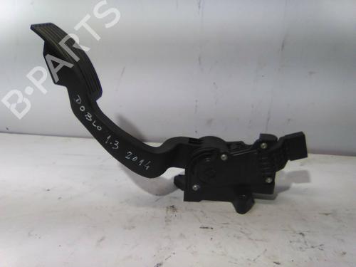 Used Pedal Pedal FIAT DOBLO Cargo (263_) 1.3 D Multijet (90 hp) 19863869 19863869