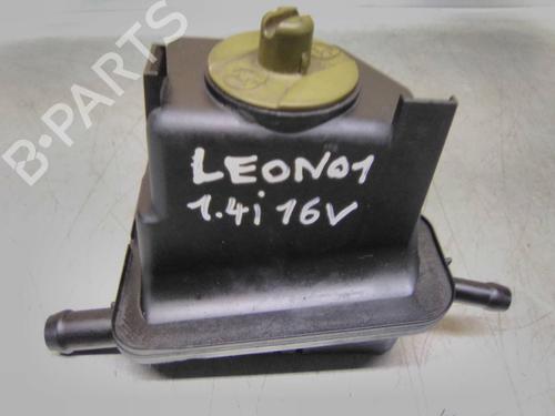 Used Power steering reservoir Power steering reservoir SEAT LEON (1M1) 1.4 16V (75 hp) 19864136 19864136