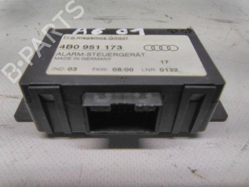 Used Electronic module Electronic module AUDI A6 C5 Avant (4B5, 4B6) 2.5 TDI (163 hp) 22935076 22935076