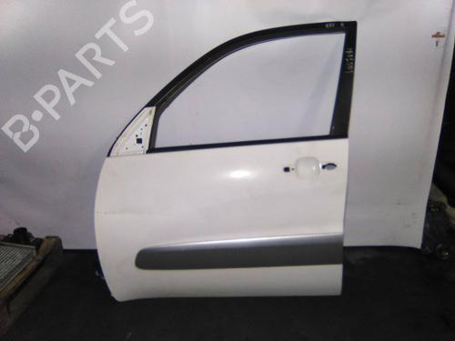 Dør venstre fortil Dør venstre fortil TOYOTA RAV 4 II (_A2_) 2.0 D 4WD (CLA20_, CLA21_, CLA20R, CLA21R) (116 hp) 19864312 19864312