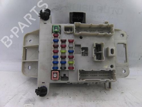 Used Fuse box Fuse box TOYOTA RAV 4 II (_A2_) 2.0 D 4WD (CLA20_, CLA21_, CLA20R, CLA21R) (116 hp) 19864362 19864362