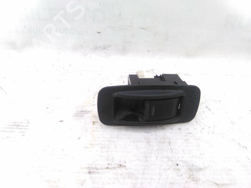 Used Switch Switch TOYOTA RAV 4 II (_A2_) 2.0 D 4WD (CLA20_, CLA21_, CLA20R, CLA21R) (116 hp) 19864364 19864364