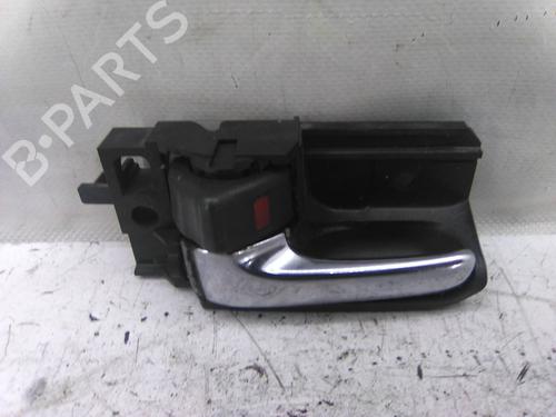 Used Front right interior door handle Front right interior door handle TOYOTA COROLLA Estate (_E12_) 1.4 VVT-i (ZZE120_, ZZE120R) (97 hp) 19865411 19865411