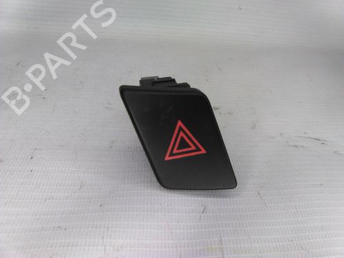Used Warning switch Warning switch TOYOTA YARIS (_P9_) 1.4 D-4D (NLP90_, NLP90R) (90 hp) 19865868 19865868