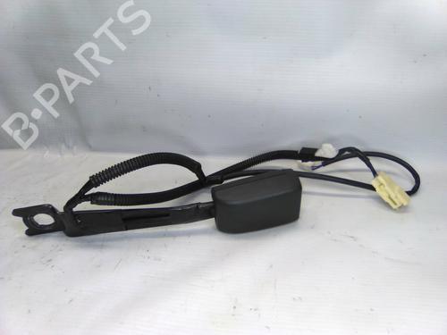 Used Seat buckle Seat buckle TOYOTA YARIS (_P9_) 1.4 D-4D (NLP90_, NLP90R) (90 hp) 19865920 19865920