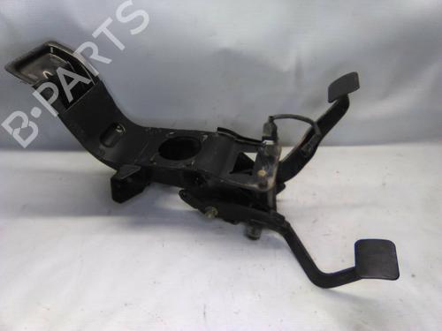 Used Break pedal Break pedal HYUNDAI H100 Van 2.5 D (75 hp) 19866589 19866589