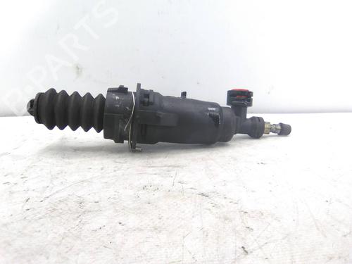 Used Clutch slave cylinder Clutch slave cylinder CITROËN C5 I (DC_) 2.0 HDi (107 hp) 19866779 19866779