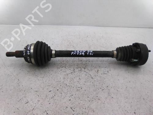 Used Left front driveshaft Left front driveshaft SEAT LEON (1M1) 1.4 16V (75 hp) 19866789 19866789