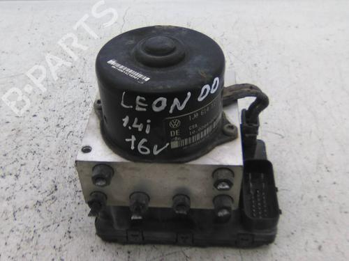 abs-pump-seat-leon-1m1-14-16v-1j0614117d-1999-2000-2001-2002-2003-2004-2005-2006-19866800 main image