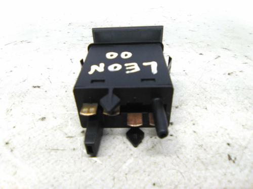 Switch SEAT LEON (1M1) 1.4 16V | BP19866804I30 - Image 2