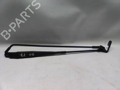 Used Front windshield wiper arm Front windshield wiper arm CITROËN C1 (PM_, PN_) 1.0 (68 hp) 19866993 19866993