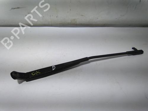 Used Front windshield wiper arm Front windshield wiper arm 19868725 19868725