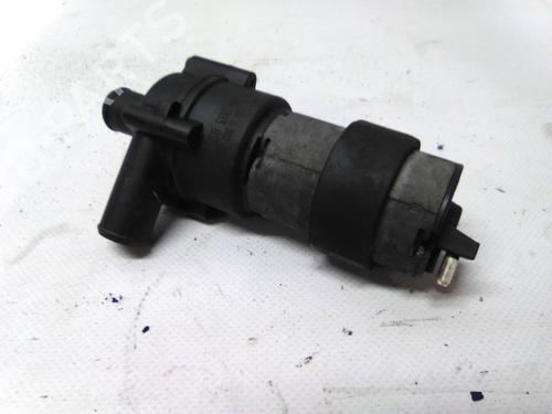 Used Auxiliary water pump Auxiliary water pump MERCEDES-BENZ C-CLASS (W203) C 180 (203.035) (129 hp) 19869201 19869201