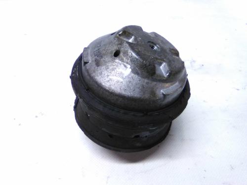 Used Engine mount Engine mount MERCEDES-BENZ C-CLASS (W203) C 180 (203.035) (129 hp) 19869230 19869230
