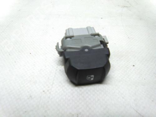Used Switch Switch RENAULT CLIO III Grandtour (KR0/1_) 1.2 16V Hi-Flex (KR0S) (75 hp) 19869697 19869697