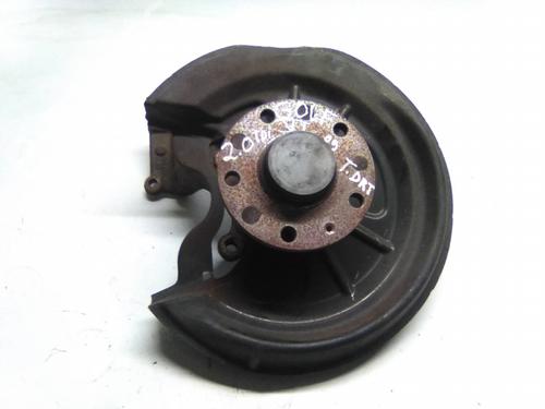 Used Right rear steering knuckle Right rear steering knuckle VW GOLF VI (5K1) 2.0 TDI (110 hp) 22935933 22935933